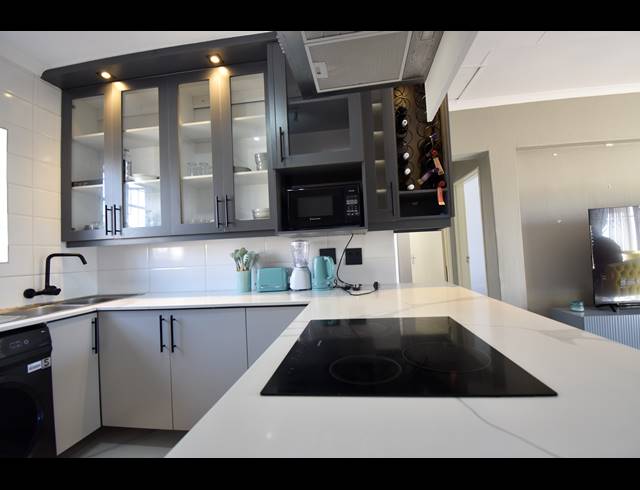 2 BEDROOM APARTMENT FOR SALE IN NORTHGATE